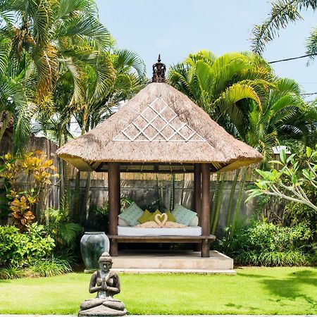 Villa Bliss A Paradise Of Three Independent Villas Canggu Exteriör bild