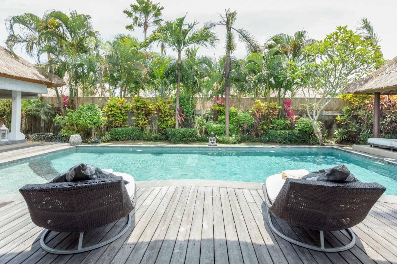 Villa Bliss A Paradise Of Three Independent Villas Canggu Exteriör bild