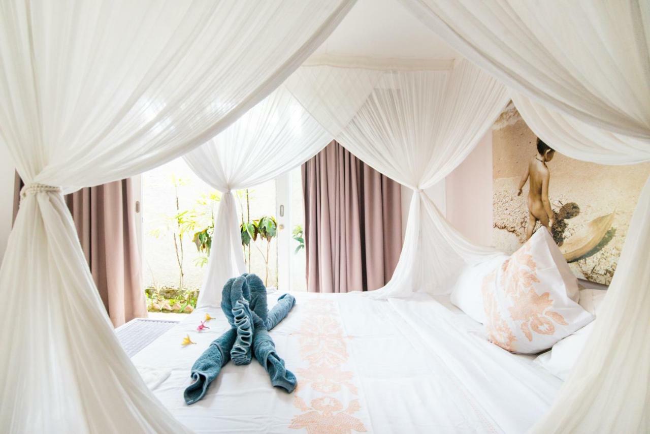 Villa Bliss A Paradise Of Three Independent Villas Canggu Exteriör bild